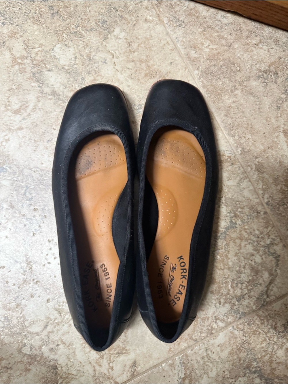 Kork-Ease Black Womens Comfort Ballet Flats